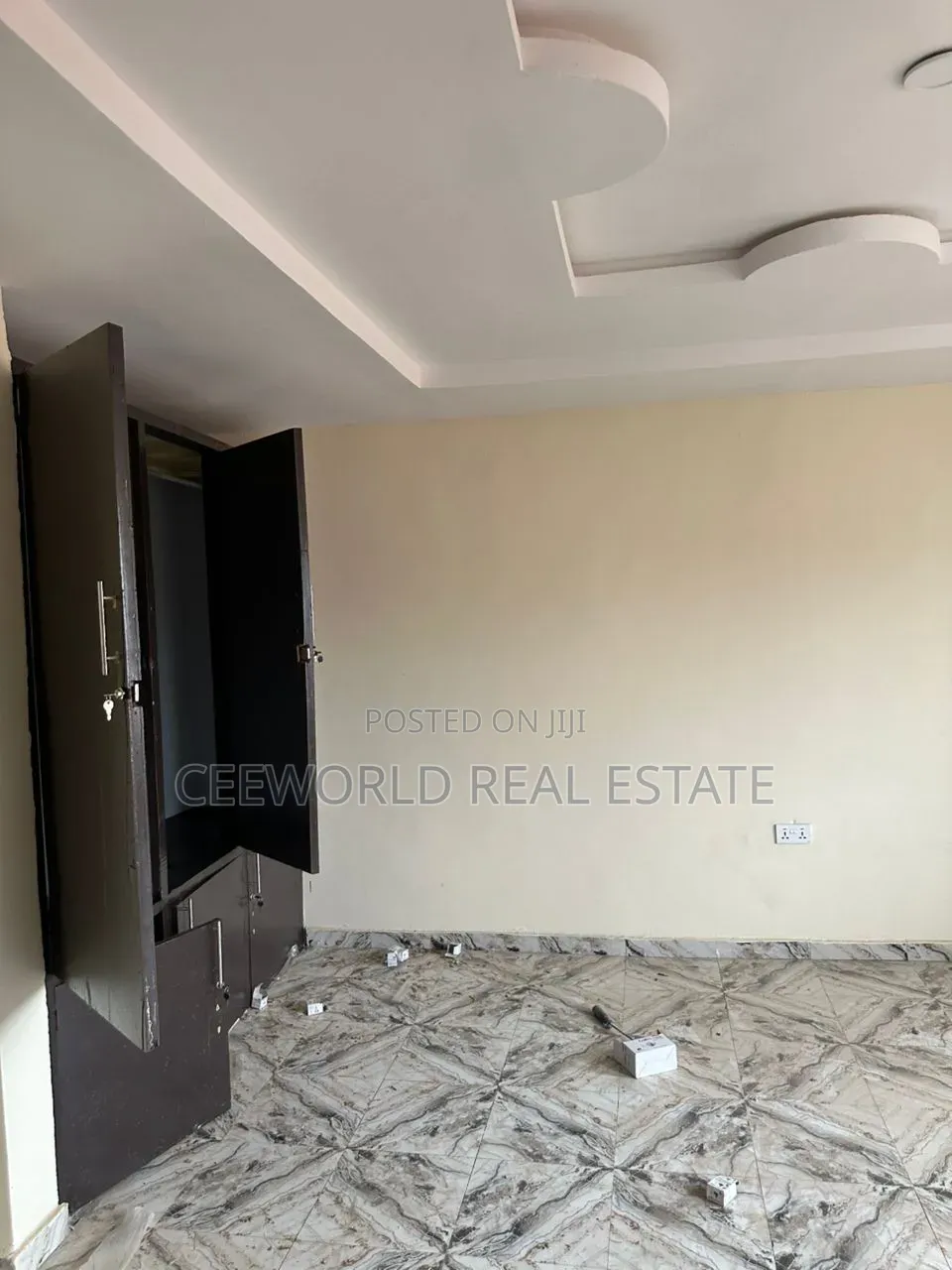 3bdrm Apartment in Ajeigbe Ringroad for rent in Rind Road