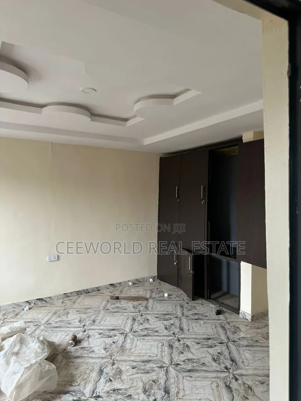 3bdrm Apartment in Ajeigbe Ringroad for rent in Rind Road