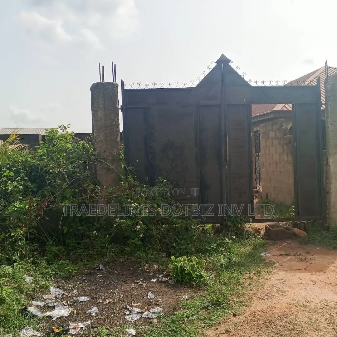 3bdrm Bungalow In Bank Bus Stop, Ifo For Sale in Ifo
