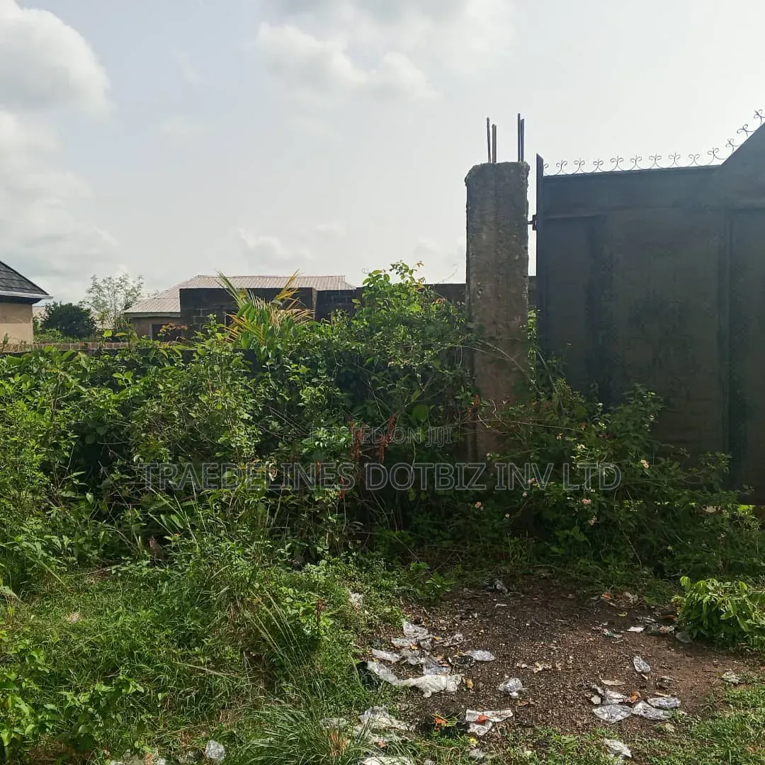 3bdrm Bungalow In Bank Bus Stop, Ifo For Sale in Ifo