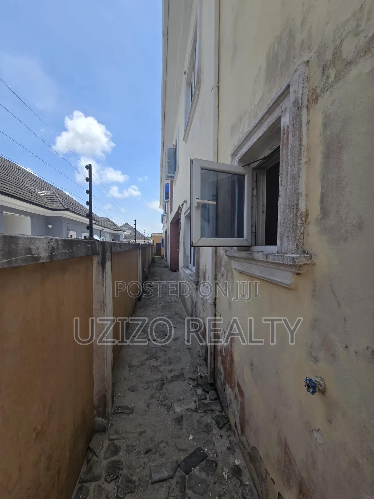 Furnished 3bdrm Apartment in Oribanwa, Awoyaya for sale in Awoyaya