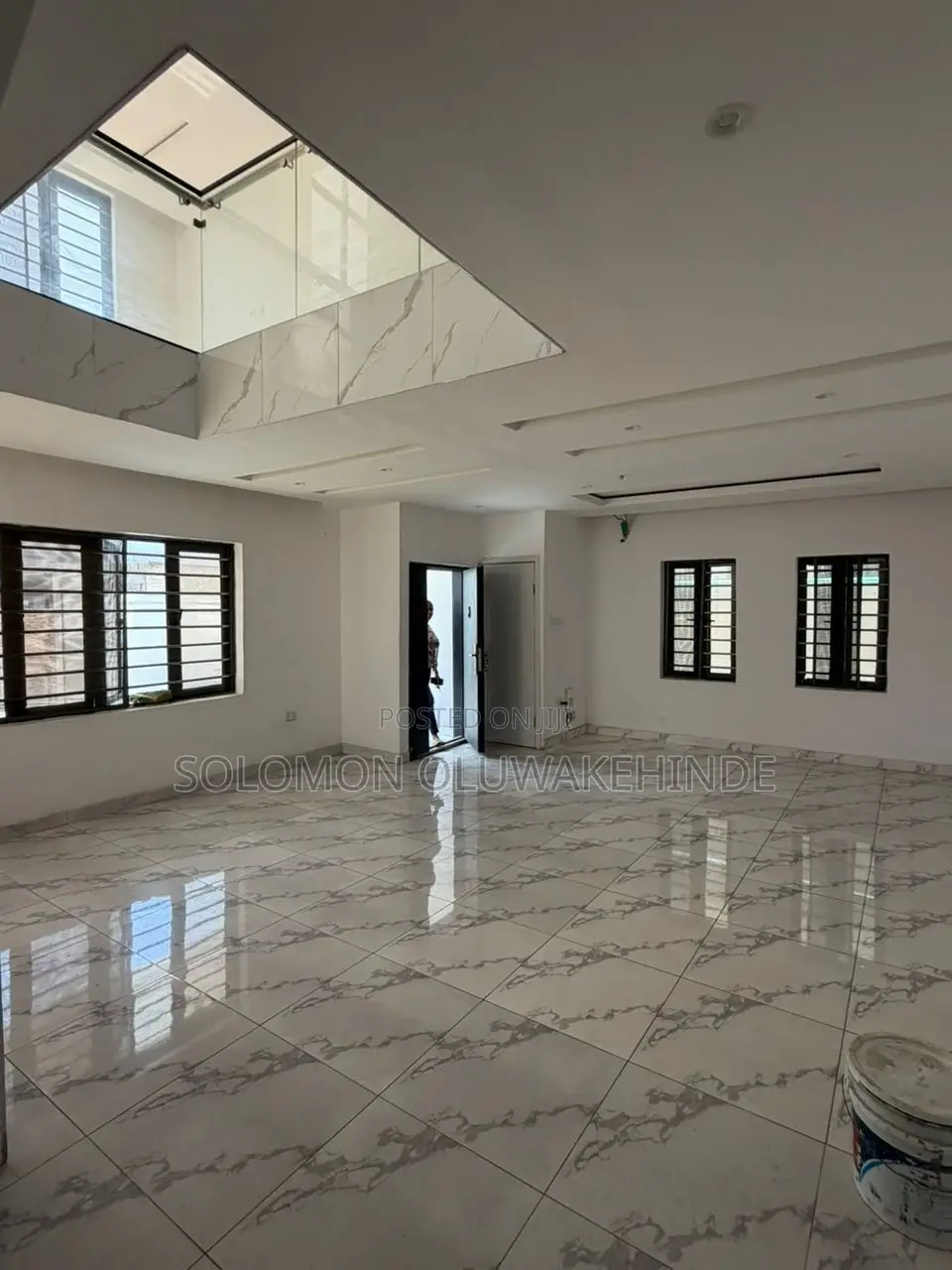 4bdrm Duplex in Ologolo for sale in Ologolo