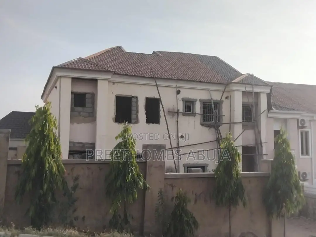 3 Bedroom Corner Piece Advance Carcass for Sale in Asokoro