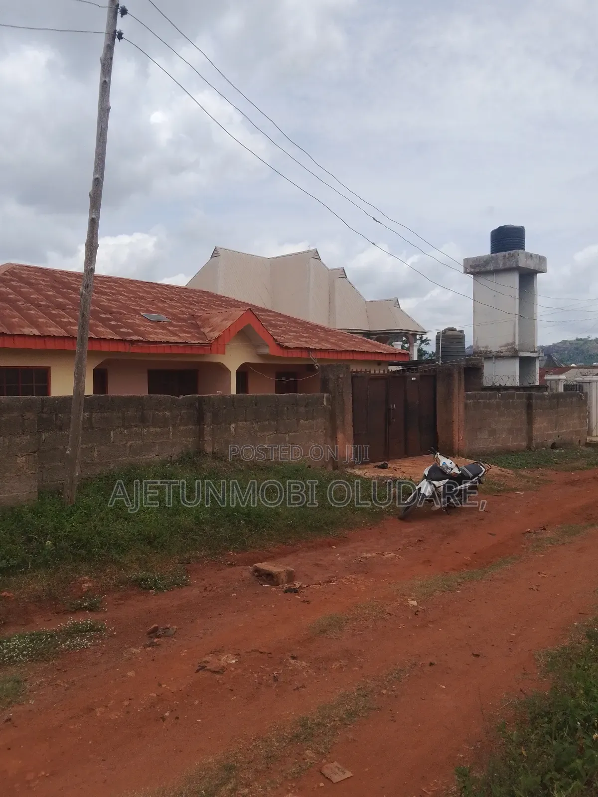 2bdrm Block of Flats in Old Local Government for sale in Ado Ekiti