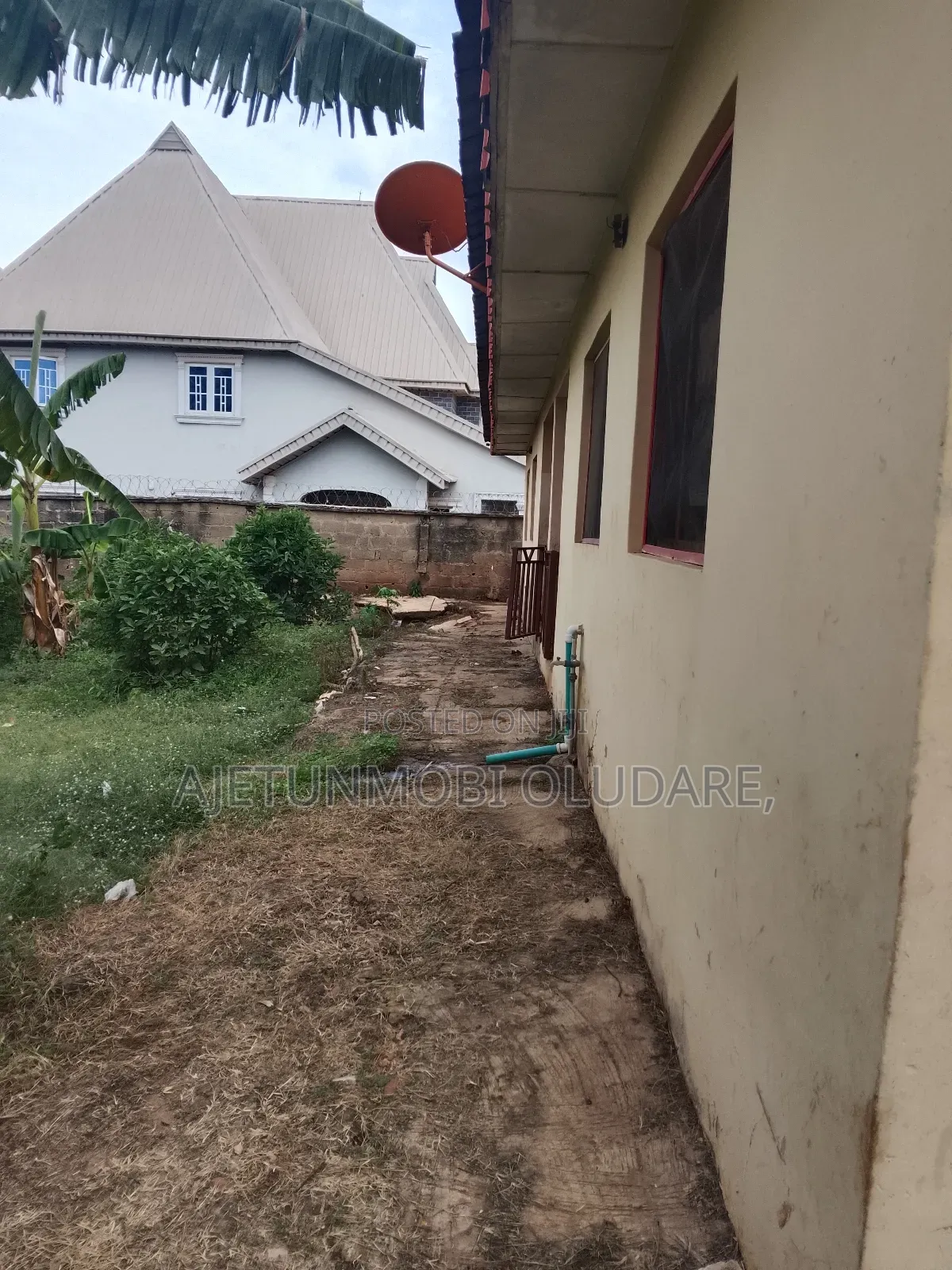 2bdrm Block of Flats in Old Local Government for sale in Ado Ekiti