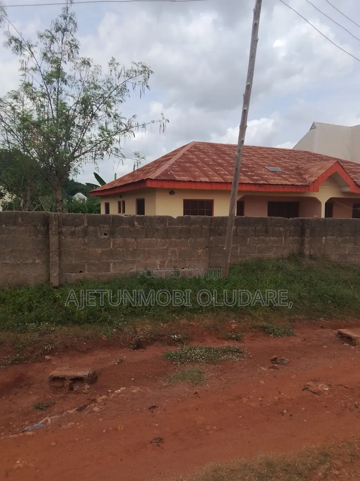 2bdrm Block of Flats in Old Local Government for sale in Ado Ekiti