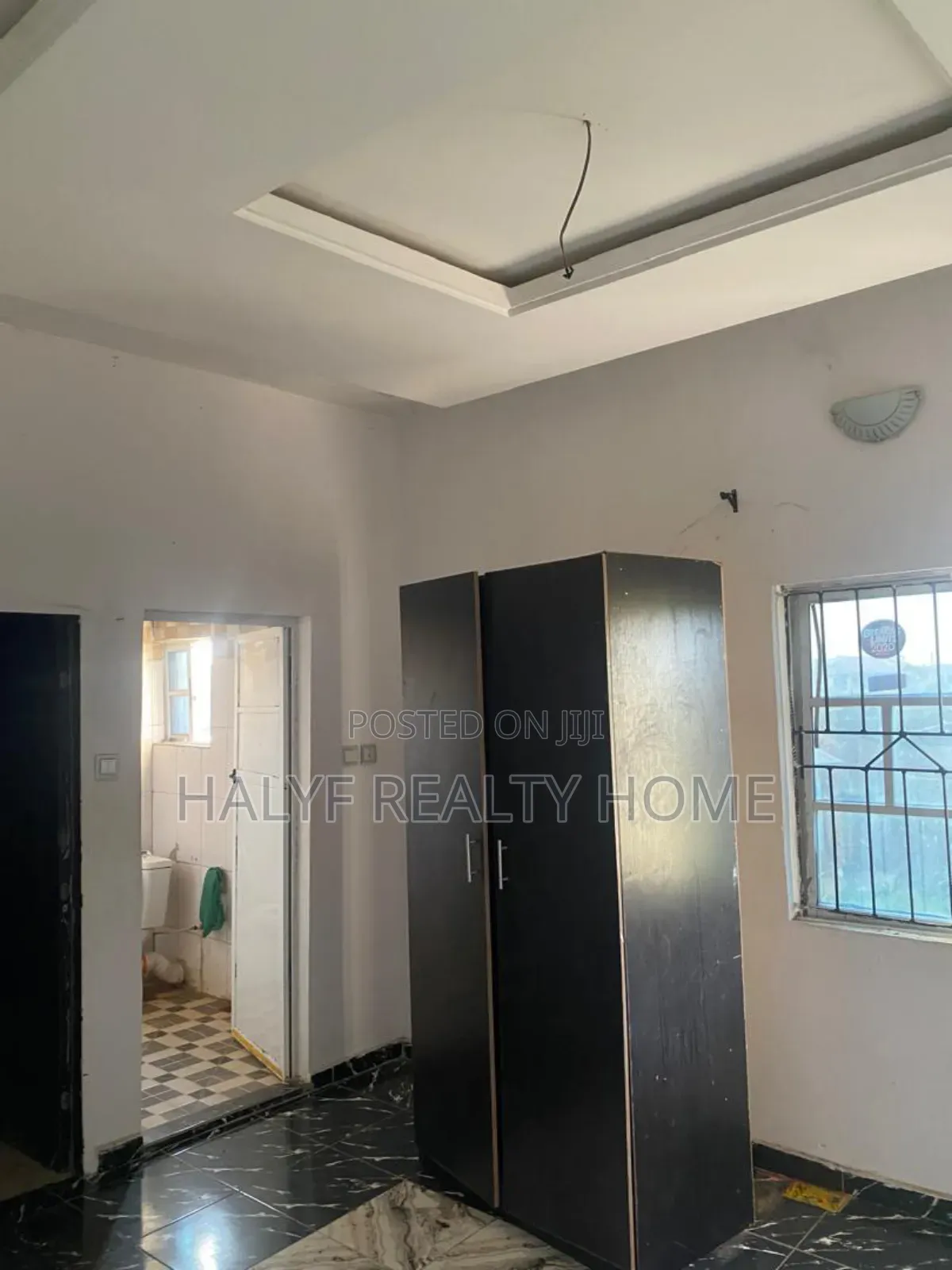 5bdrm Townhouse / Terrace in Amari Estate, Kaura for rent in Kaura