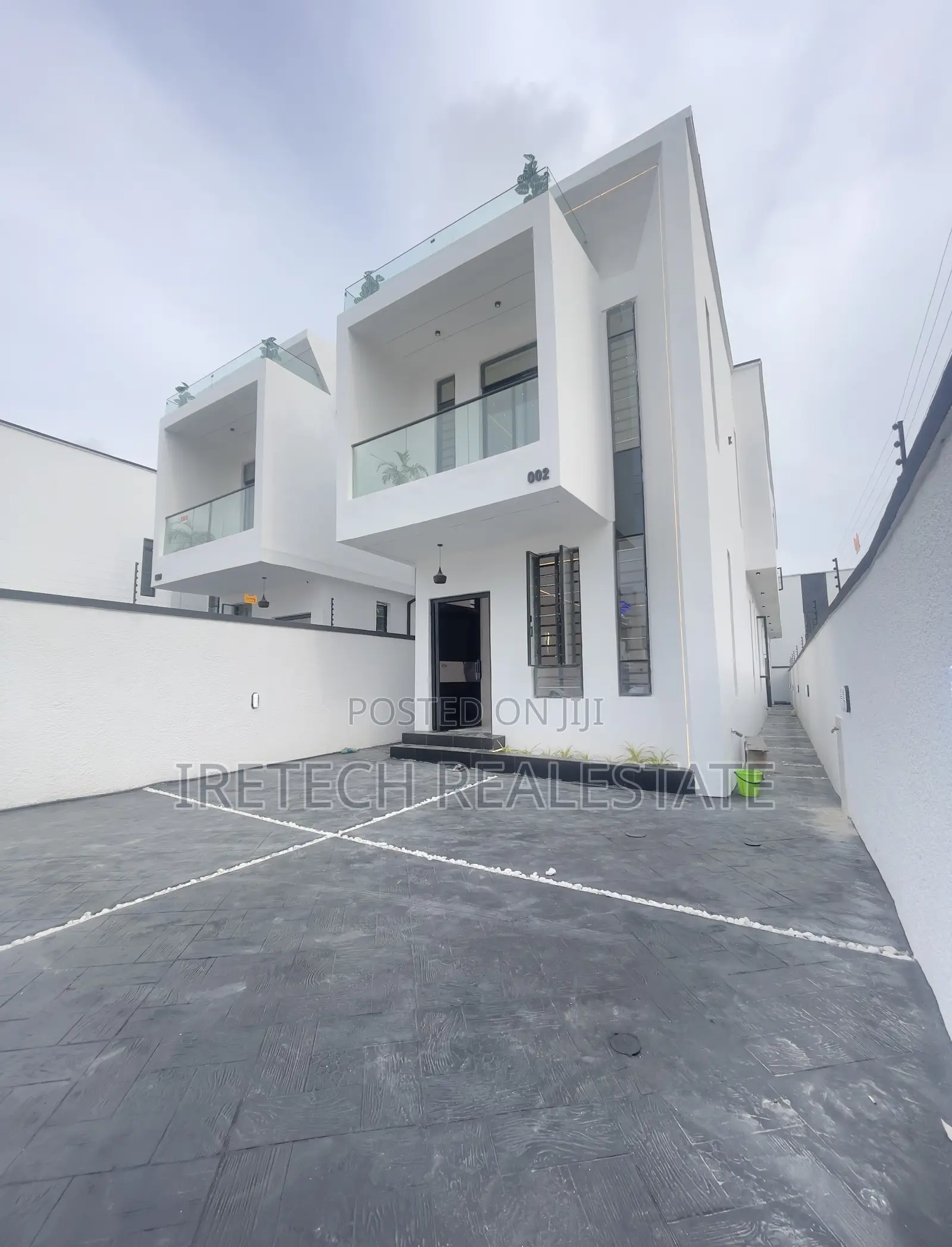 5bdrm Duplex in Blenco, Off Lekki-Epe Expressway for sale in Off Lekki-Epe Expressway