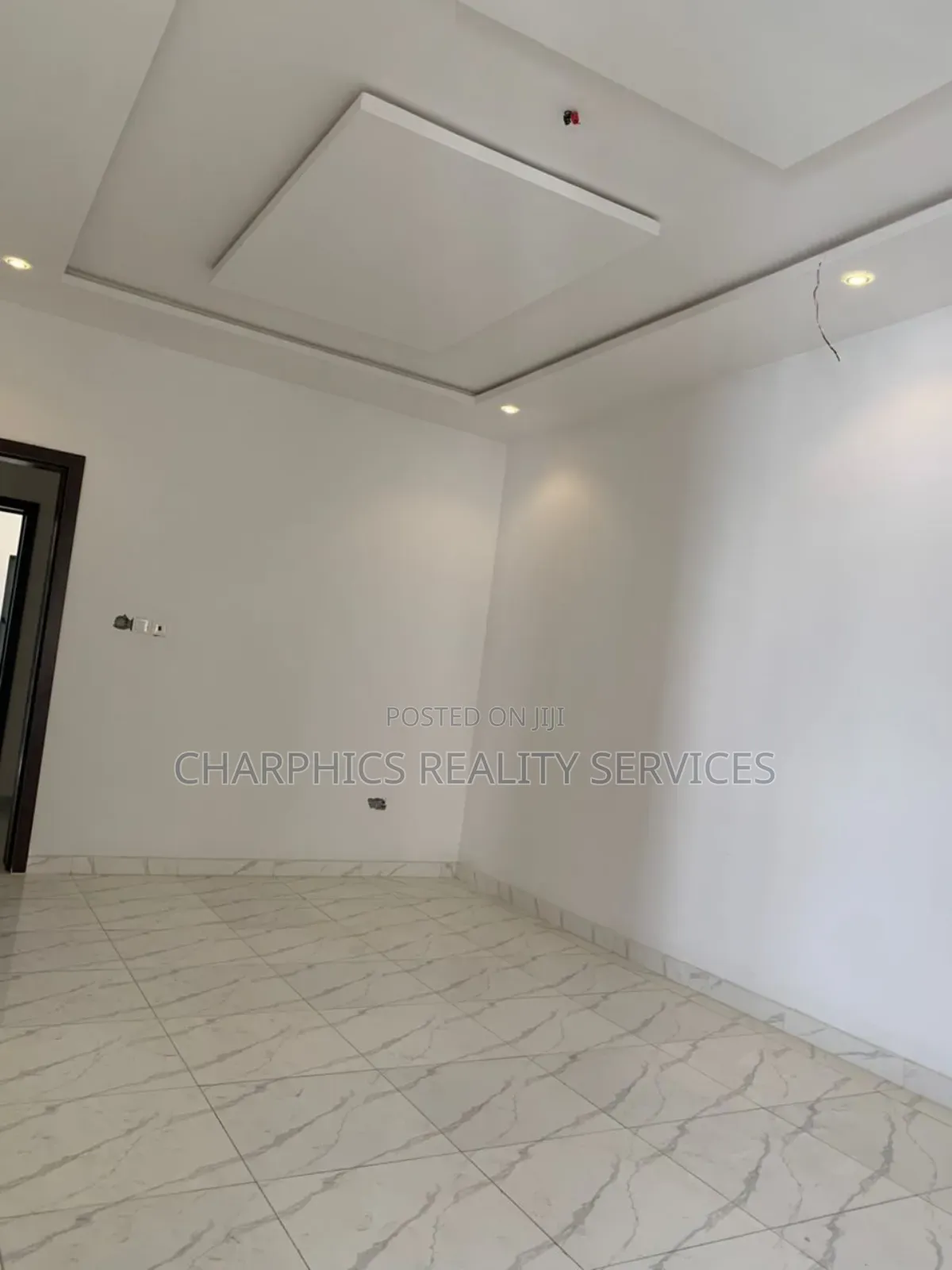 Mini Flat in Lekki Phase 2 for sale in Lekki Phase 2