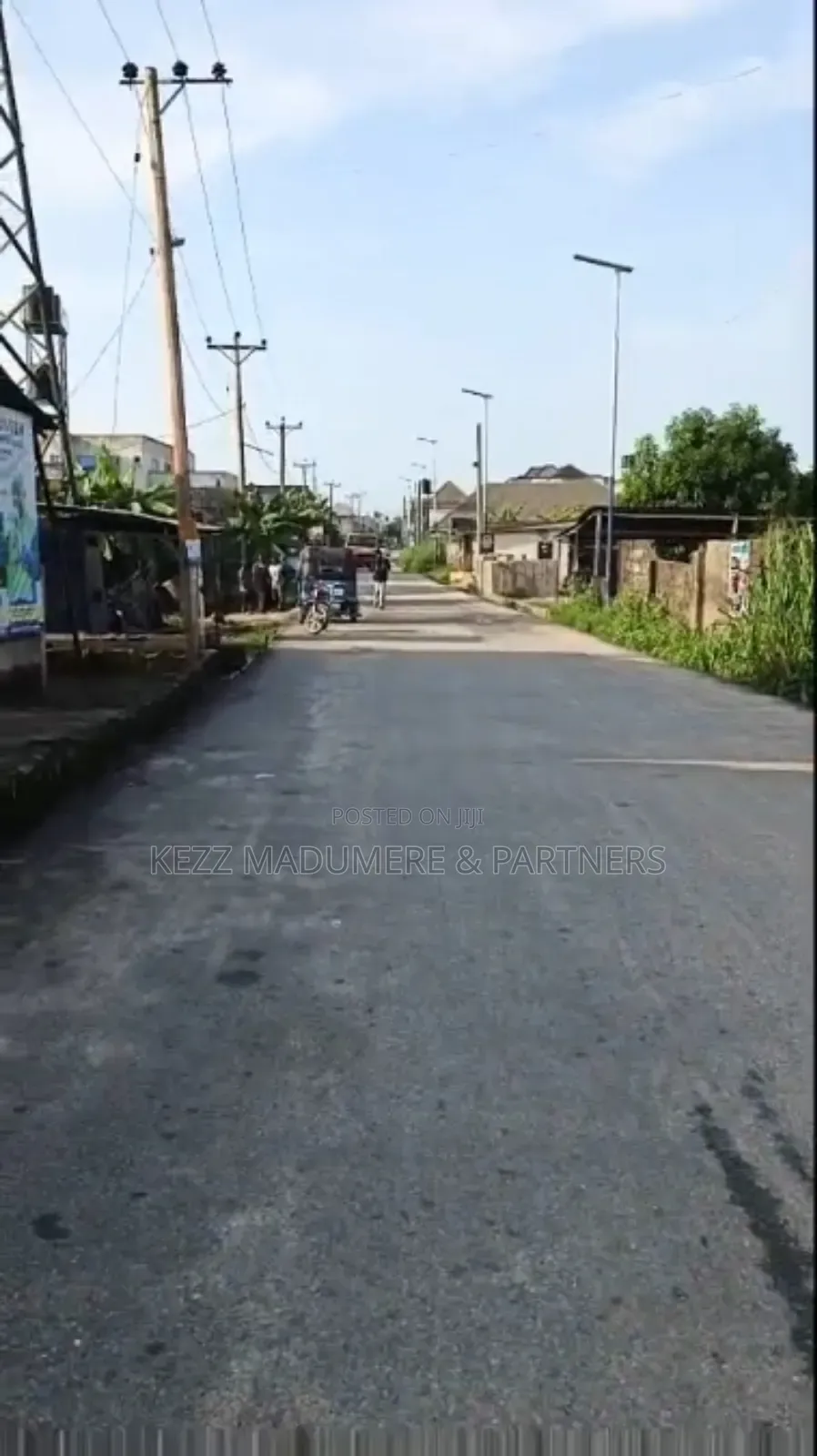 For Sale : 700 SQMTRS on Major Eliozu Road, Ph in Obio-Akpor
