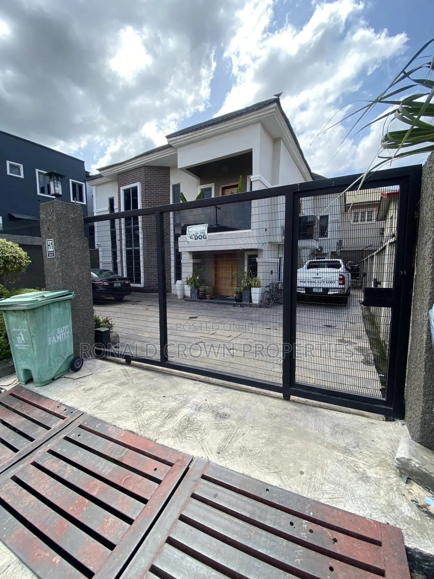 4bdrm Duplex in Ifako-Gbagada for sale in Ifako-Gbagada