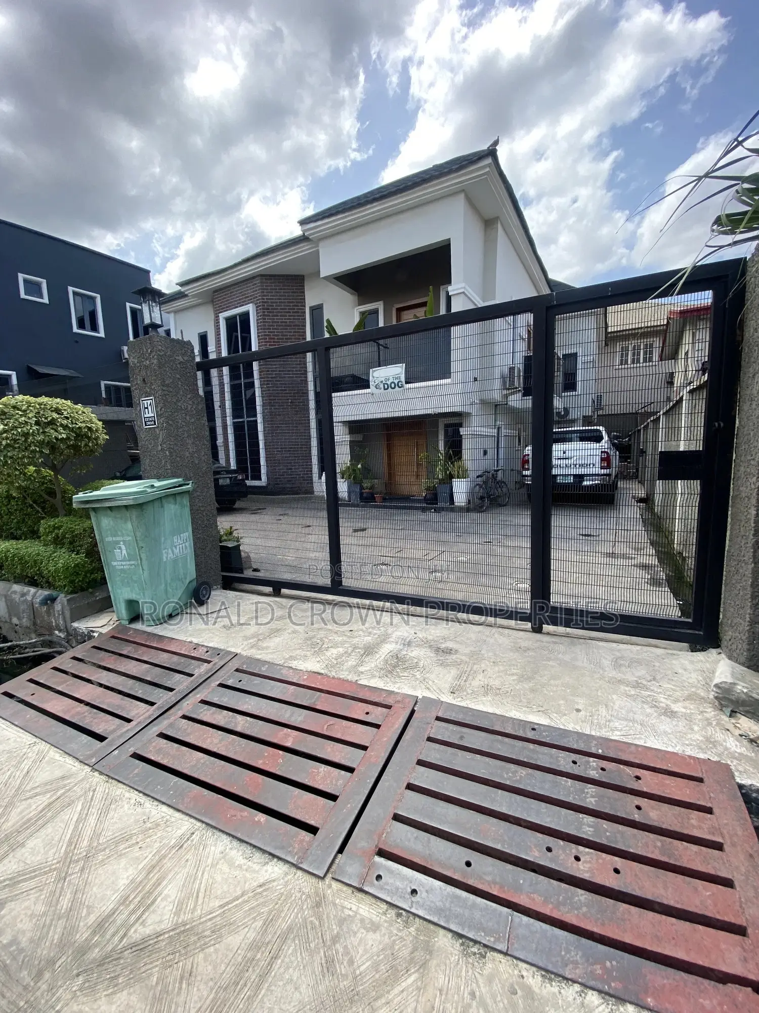 4bdrm Duplex in Ifako-Gbagada for sale in Ifako-Gbagada