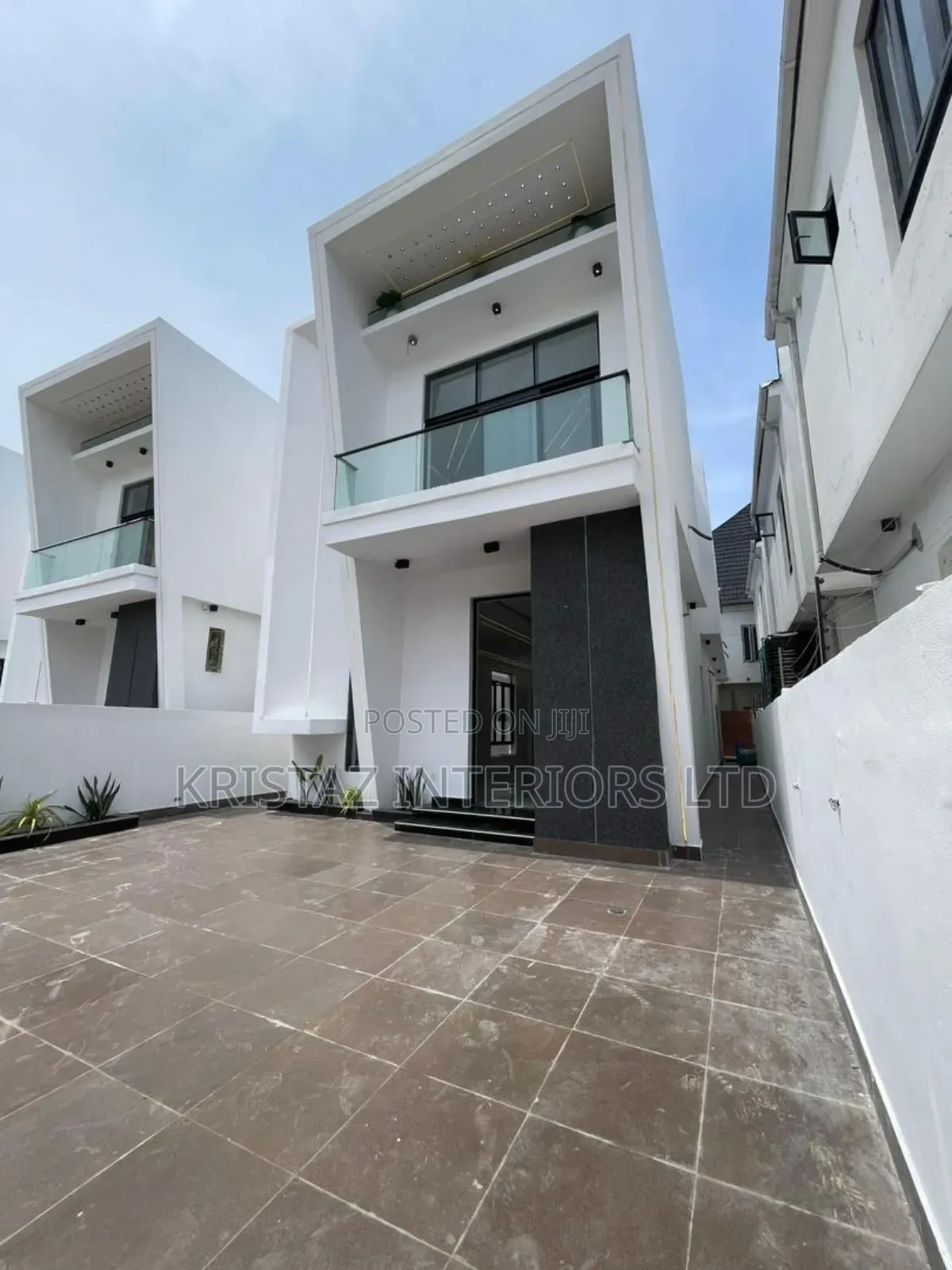 4bdrm Duplex in Lekki Phase 2 for sale in Lekki Phase 2