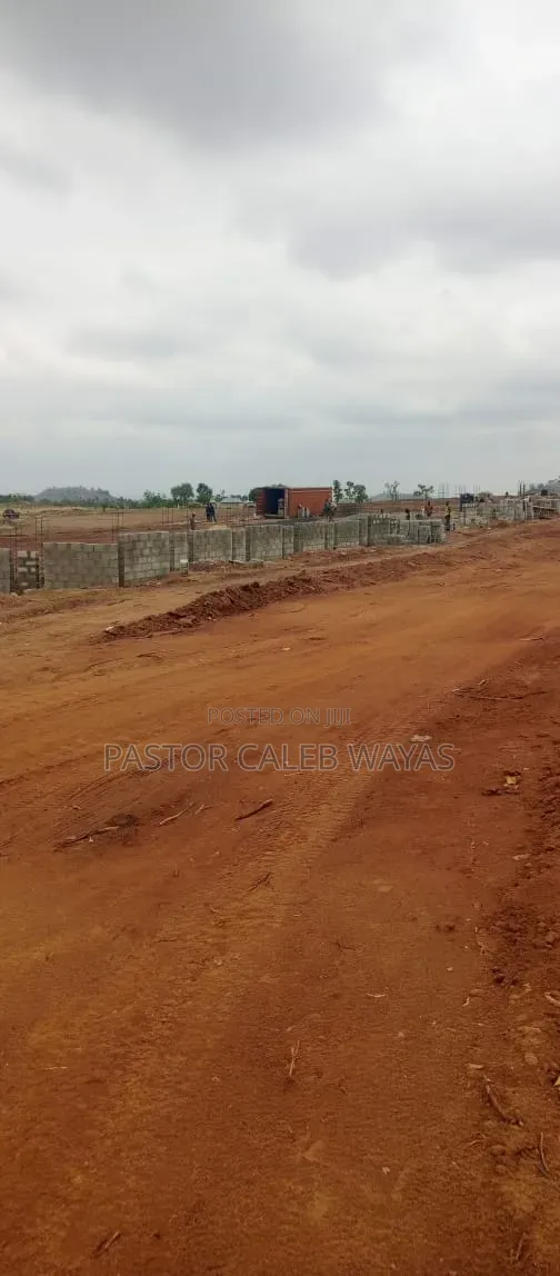 Primelux Exclusive Estate Apo Waru in Apo Resettlement