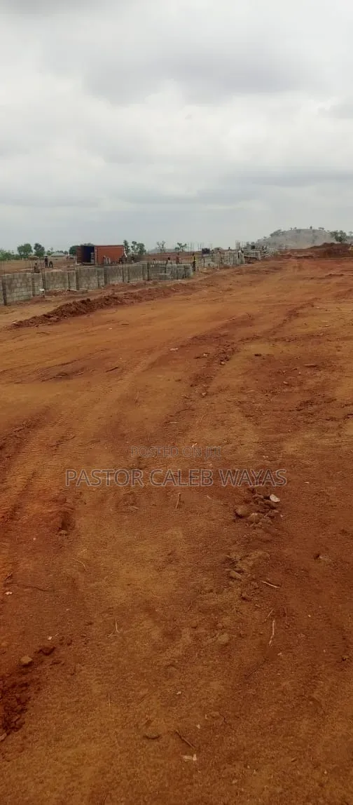 Primelux Exclusive Estate Apo Waru in Apo Resettlement
