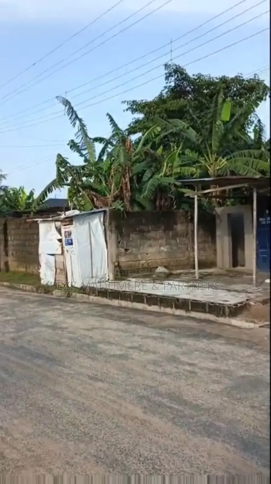 For Sale: 700 SQMTRS on the Major Eliozu / G.U.Aker , Ph in Obio-Akpor