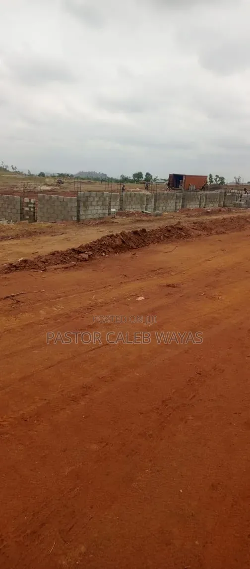 Primelux Exclusive Estate Apo Waru in Apo Resettlement