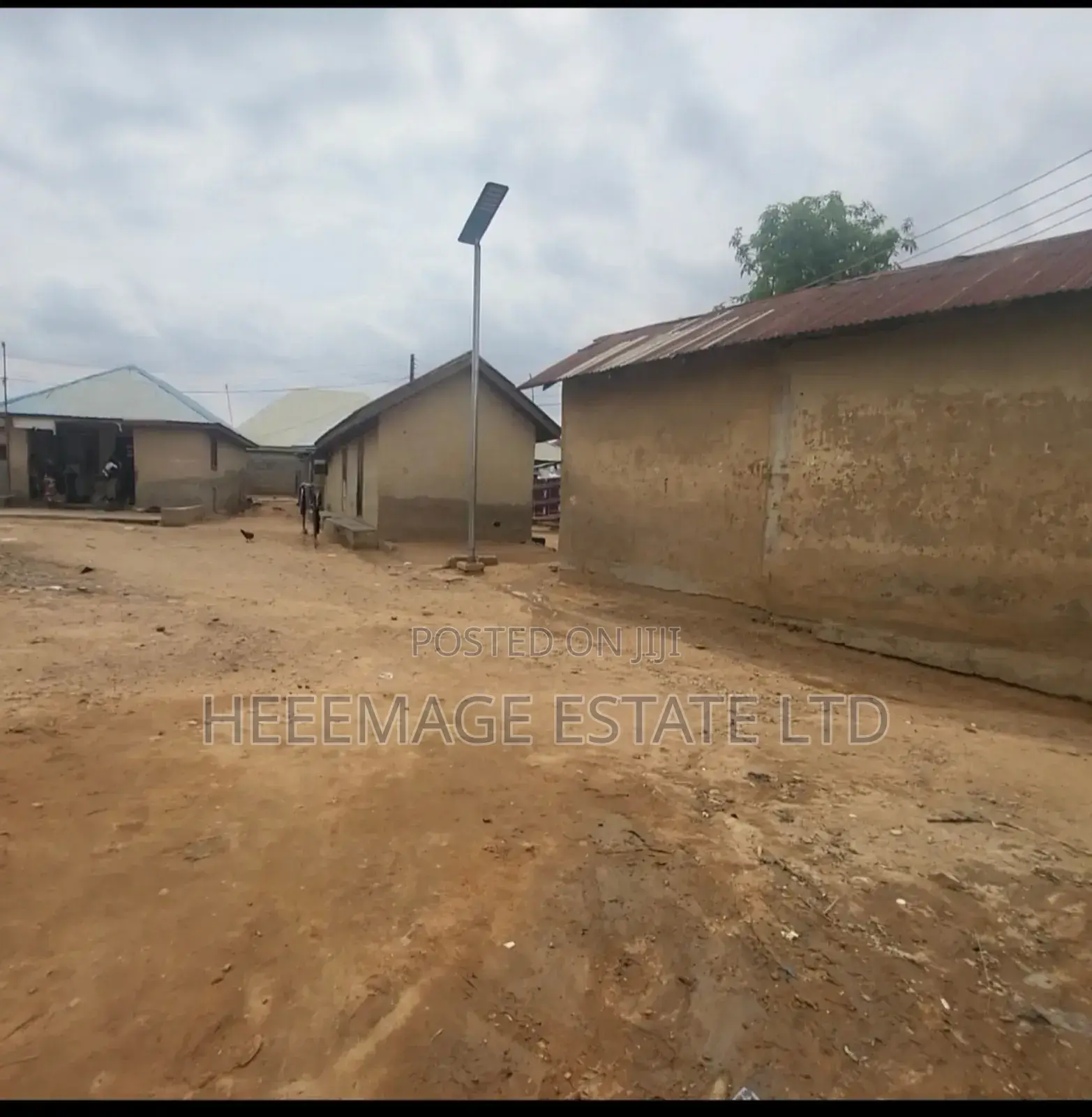 12bdrm Block of Flats in Tungan for sale in Tungan