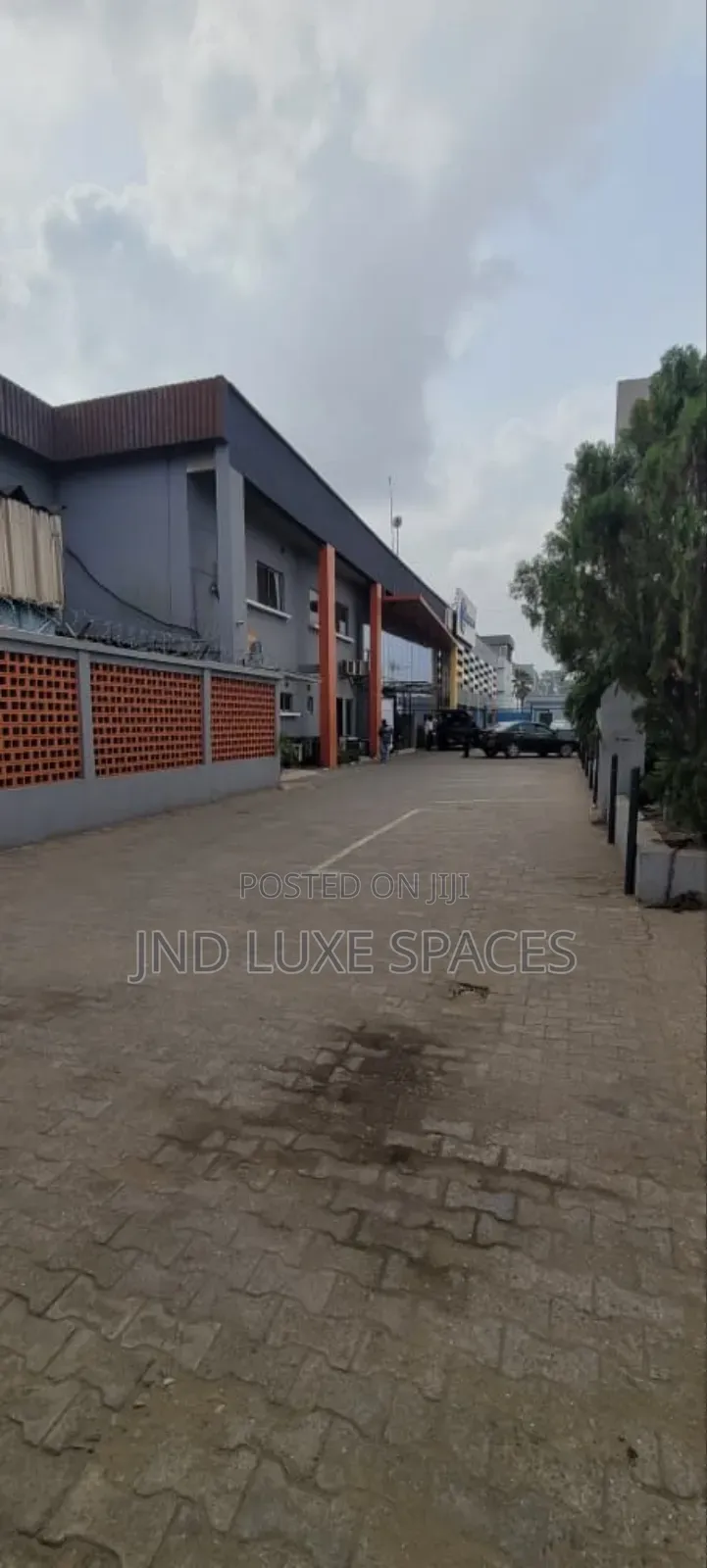 560sqm Office Space (Formerly Used as Bank Space) in Oba Akran