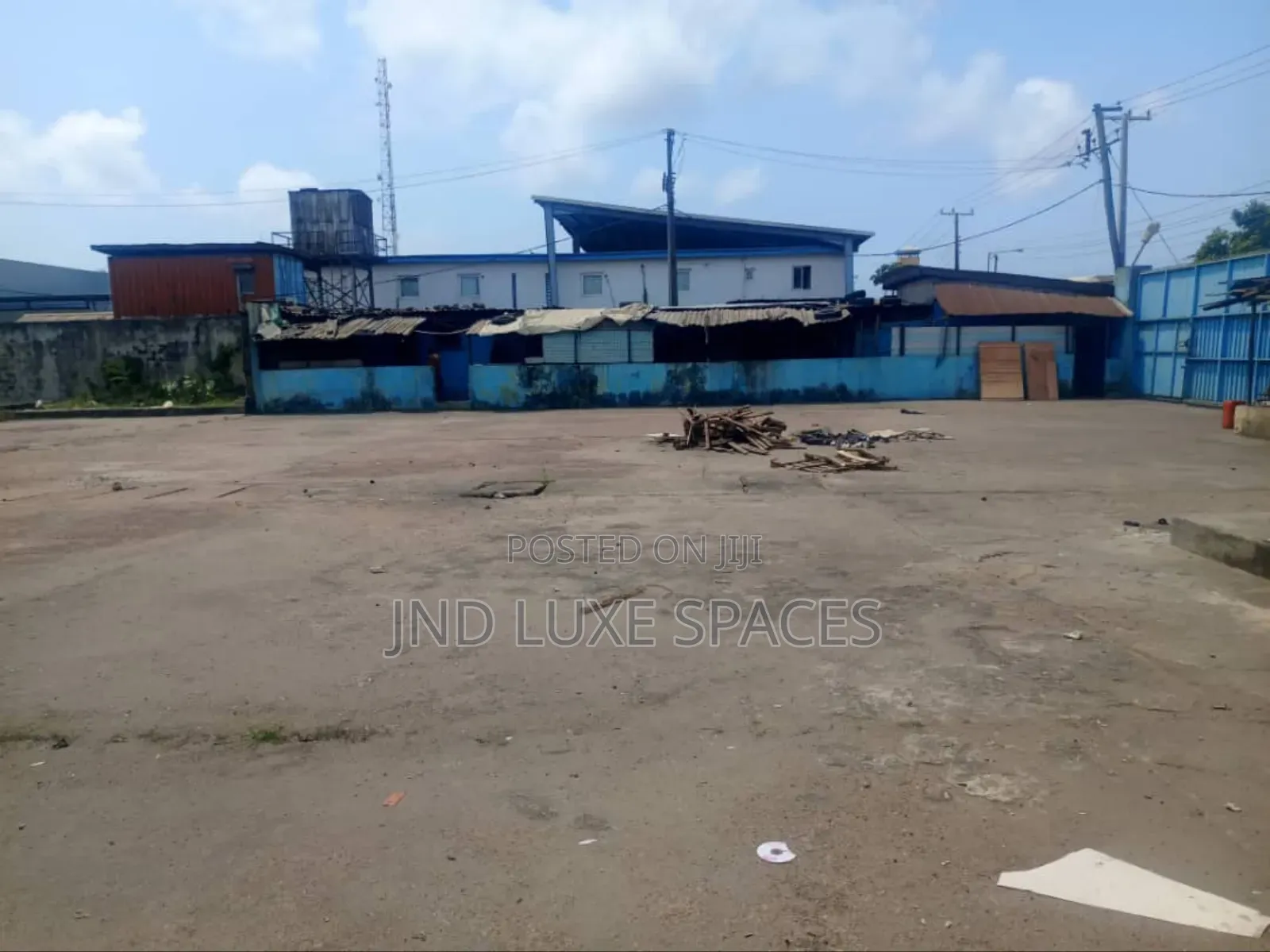 Warehouse Measuring 5000sqm Located at Apapa Industrial Neighbourhood in Apapa