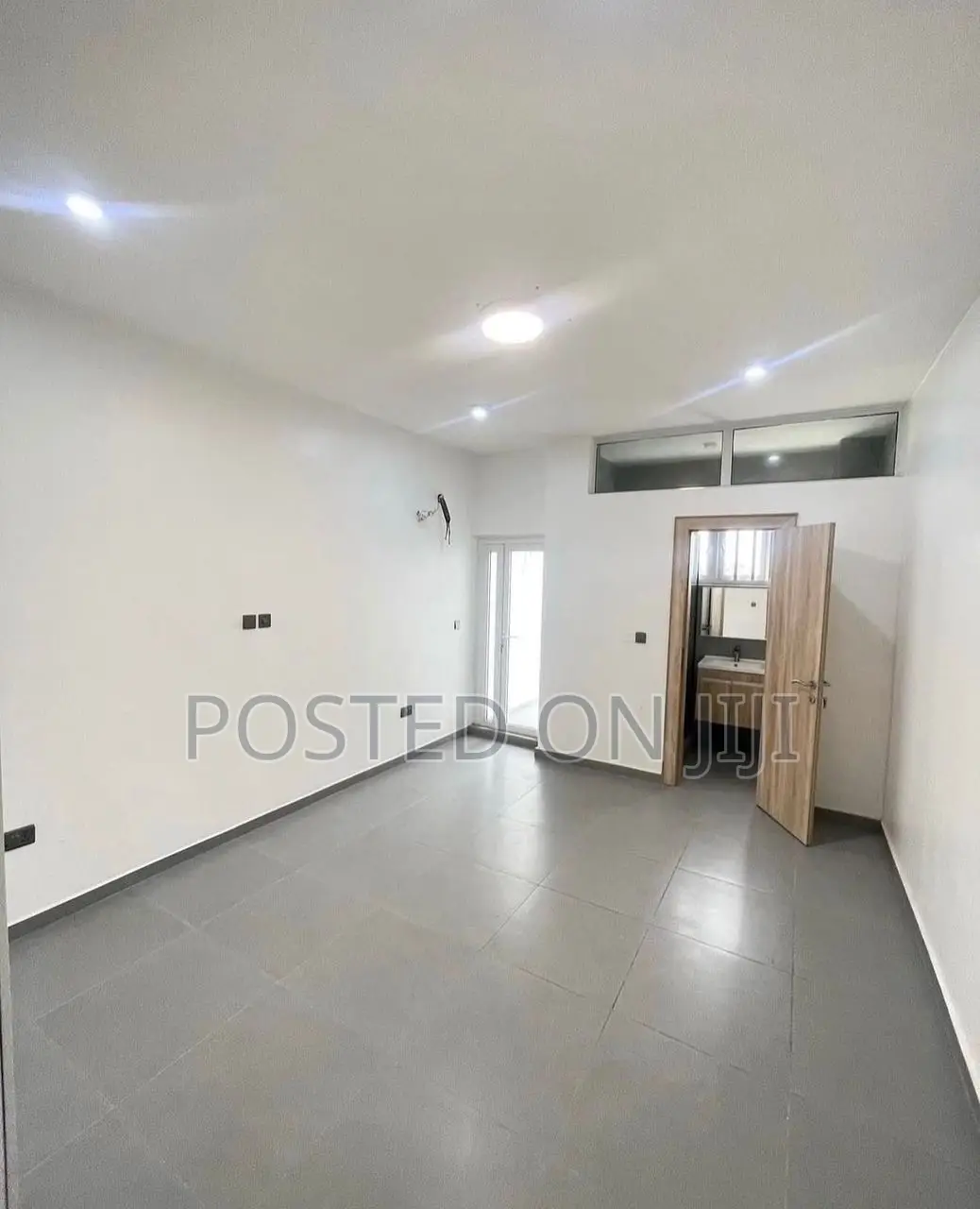 2bdrm Apartment in Ikate for sale in Ikate