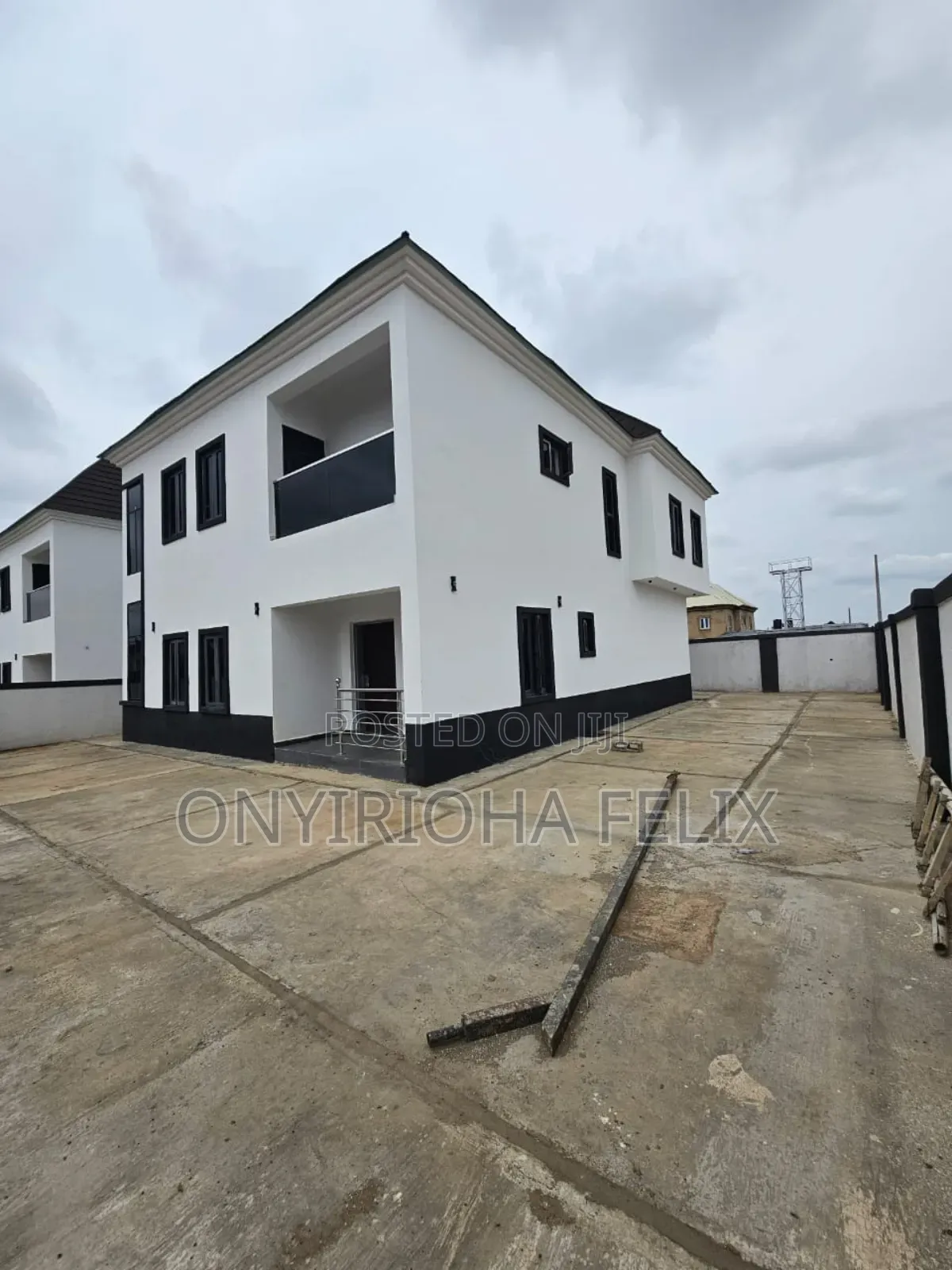 4bdrm Duplex in Behind Dunamis, Sabon Lugbe for sale in Sabon Lugbe