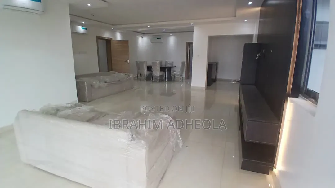 3bdrm Apartment in Adeyinka Oyekan, Ikoyi S.W for sale in Ikoyi S.W