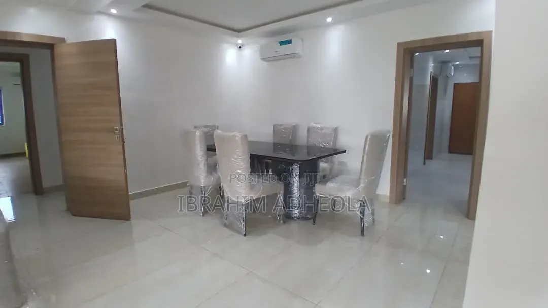 3bdrm Apartment in Adeyinka Oyekan, Ikoyi S.W for sale in Ikoyi S.W