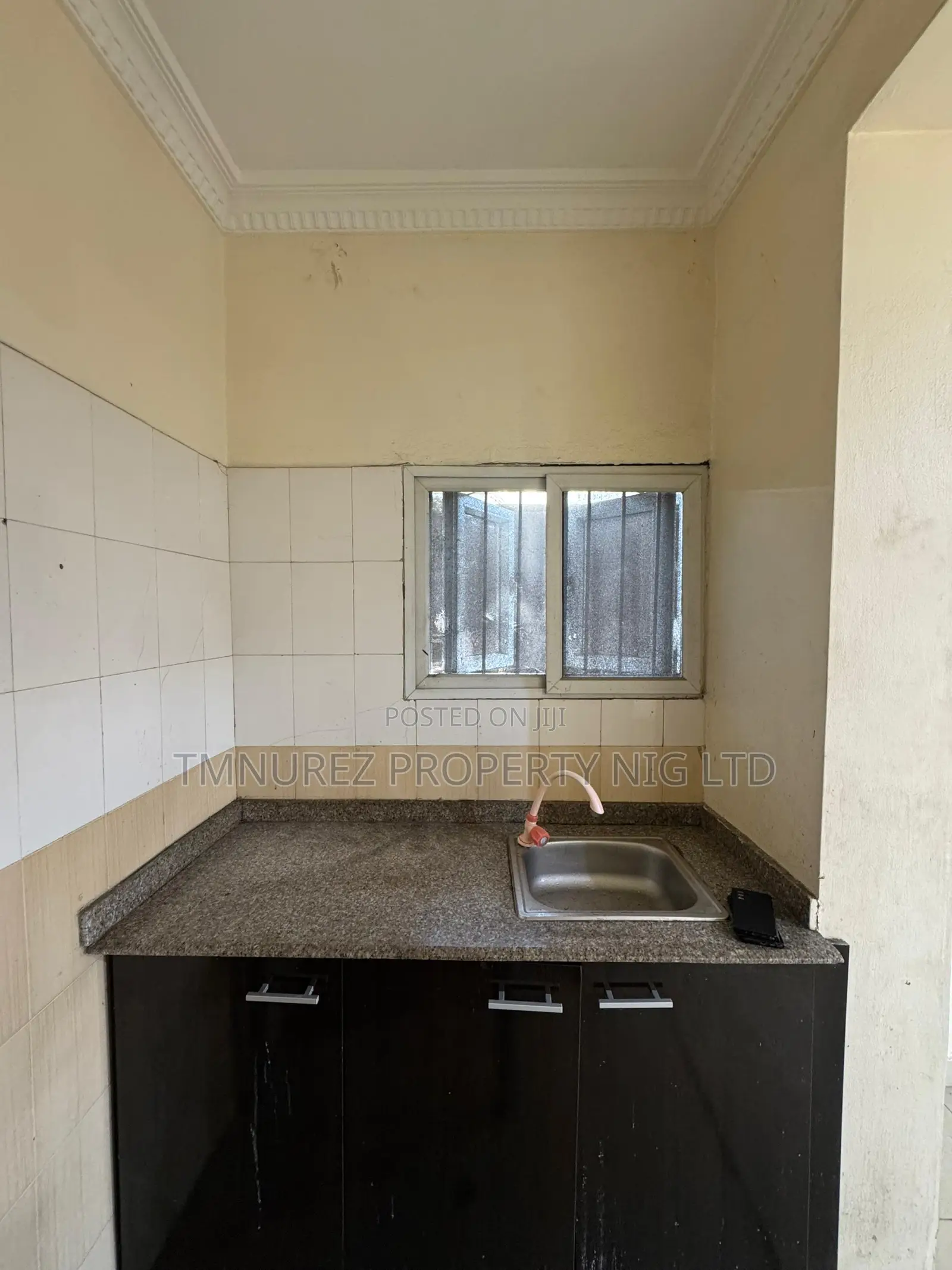 2 Beds Commercial Propt to Let at Ikota in Ikota
