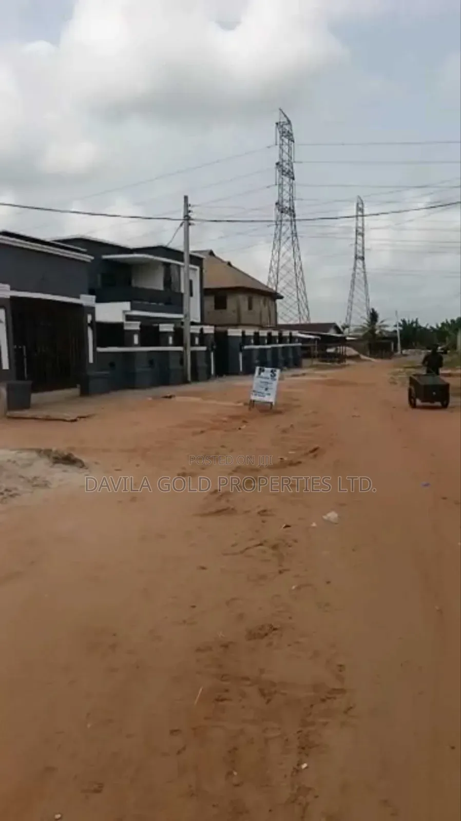 12bdrm Block of Flats in Benin City for sale in Benin City