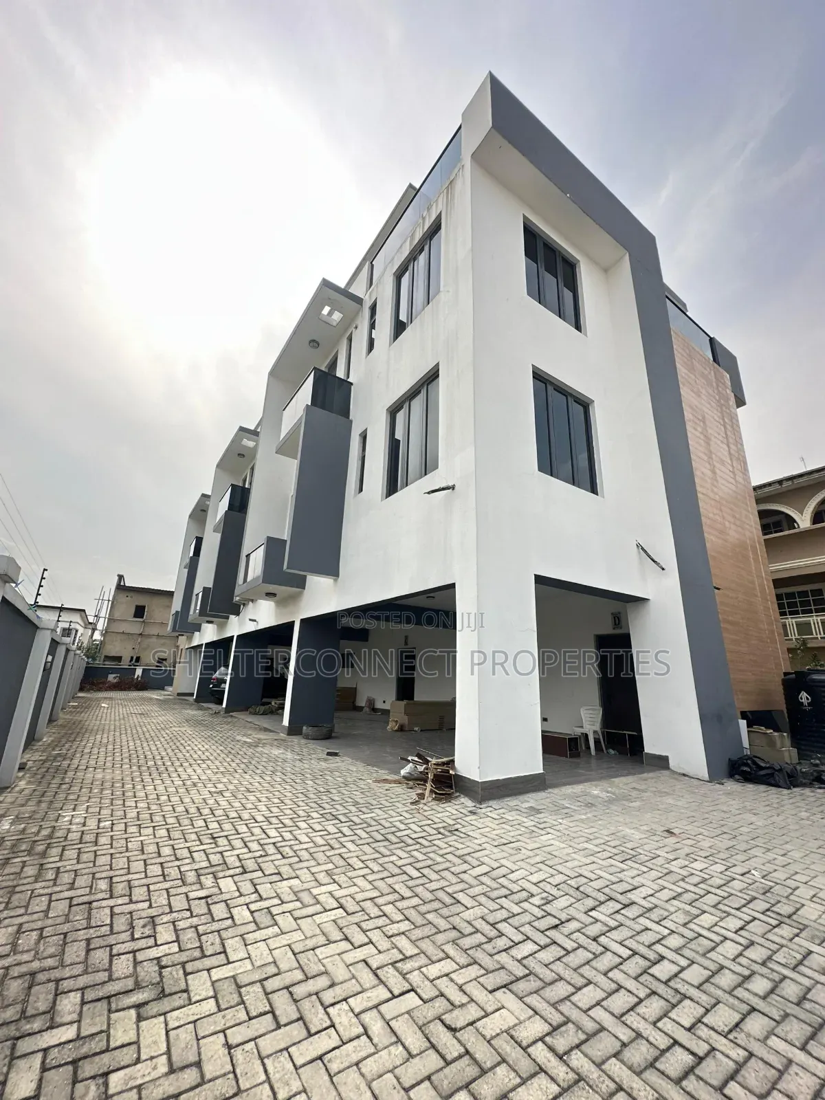 4bdrm Apartment in Thomas Estate for sale in Thomas Estate