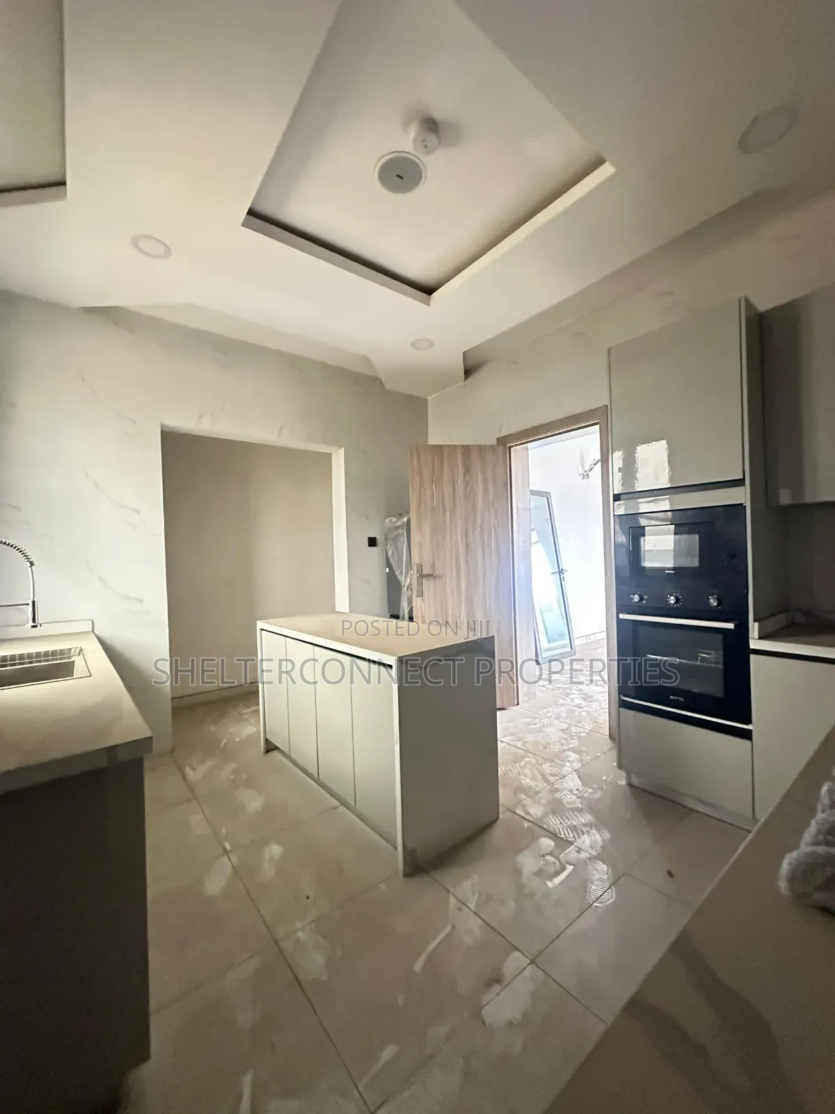 4bdrm Apartment in Thomas Estate for sale in Thomas Estate