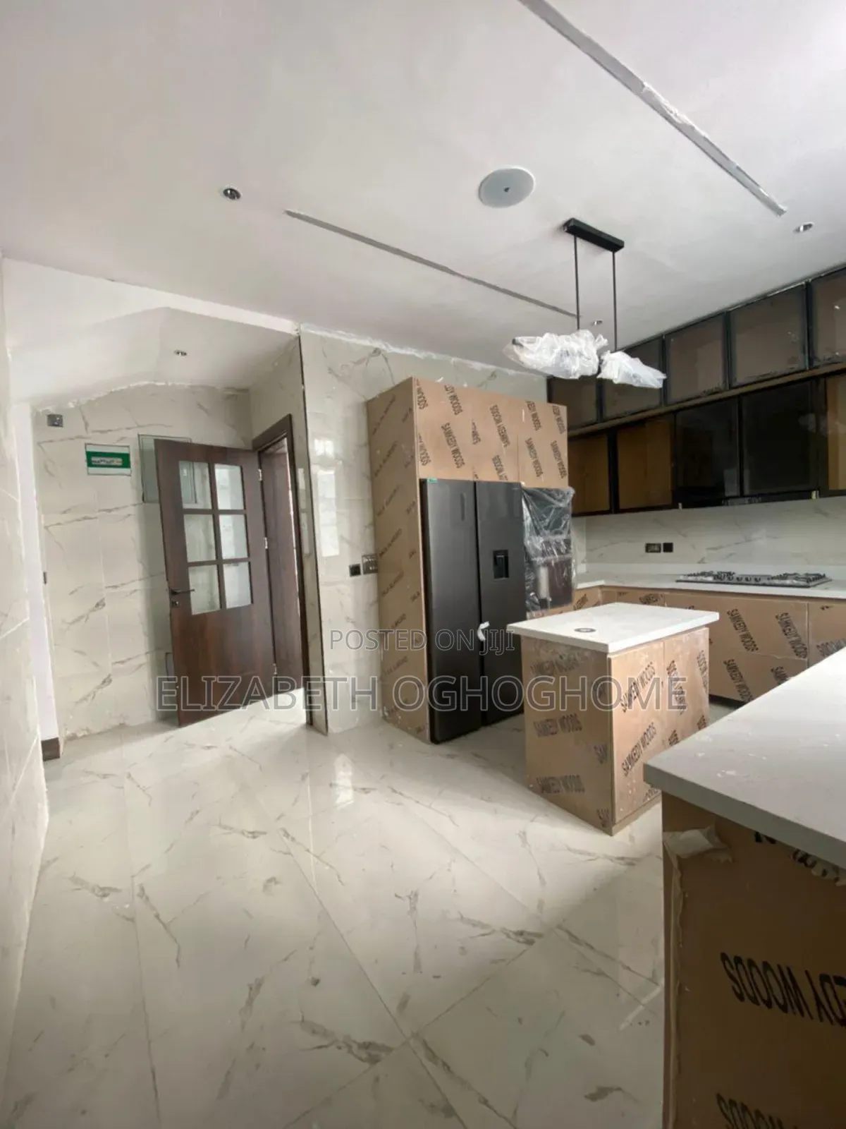 5bdrm Duplex in Lekki Phase 1 for sale in Lekki Phase 1