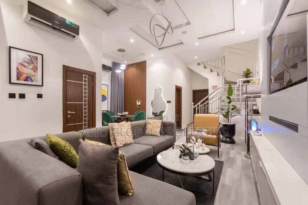 Stand-Alone 3-Bedroom Apartment With Gym/Ps5/Snooker in Chevron