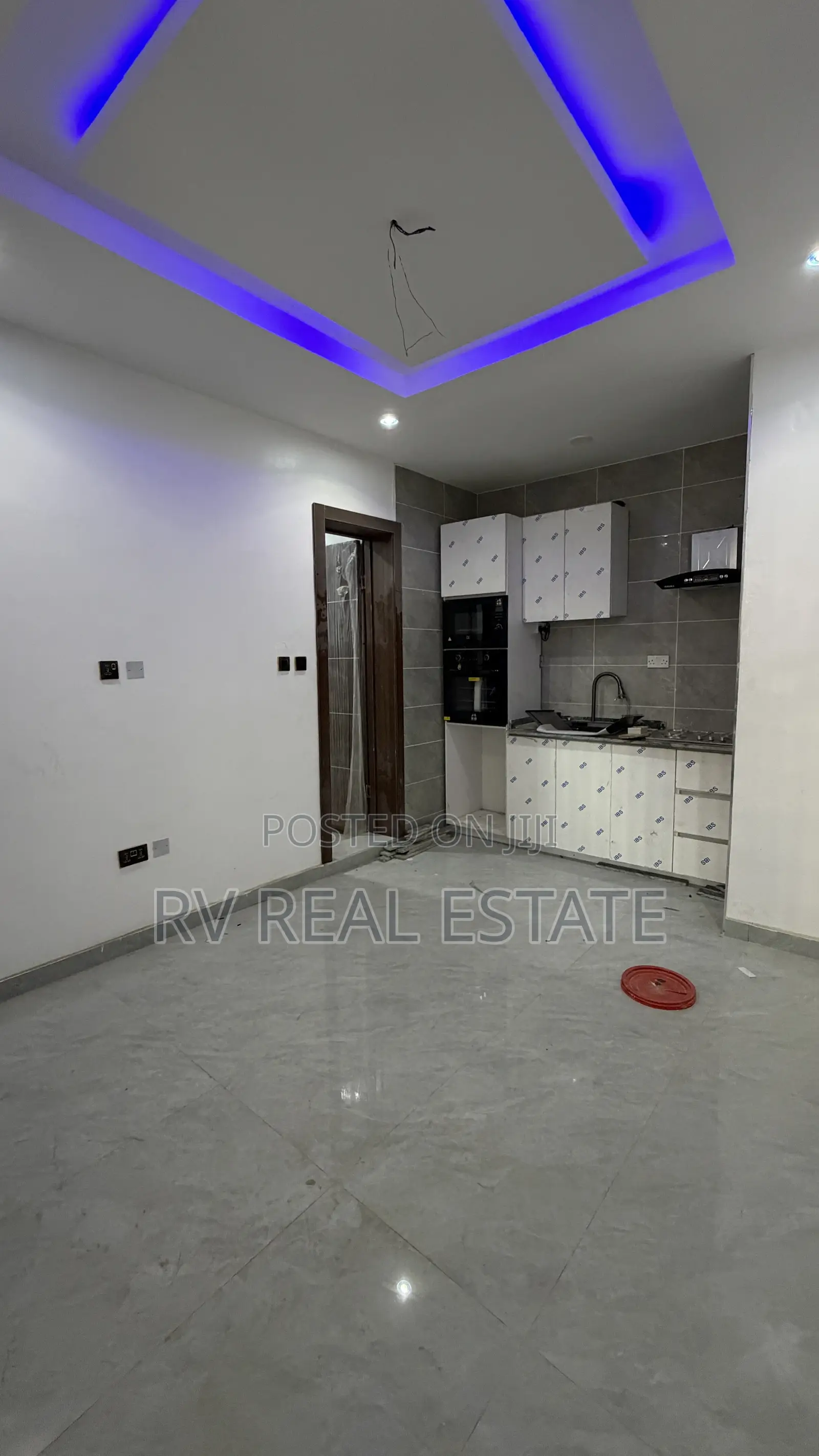 Studio Apartment in Surulere for sale in Surulere