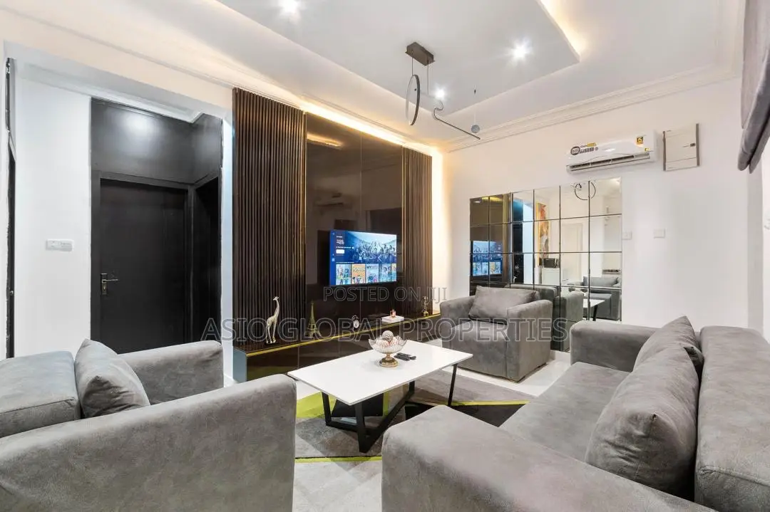 Stylish 2-Bedroom Apartment in Osapa in Osapa london