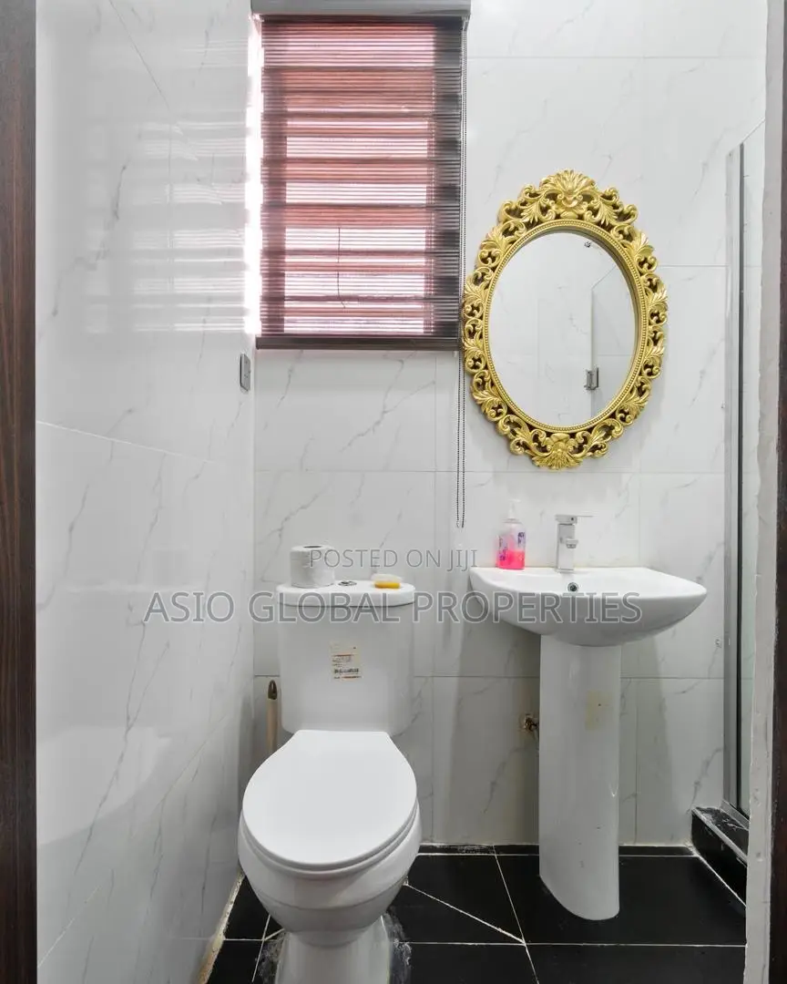 Stylish 2-Bedroom Apartment in Osapa in Osapa london