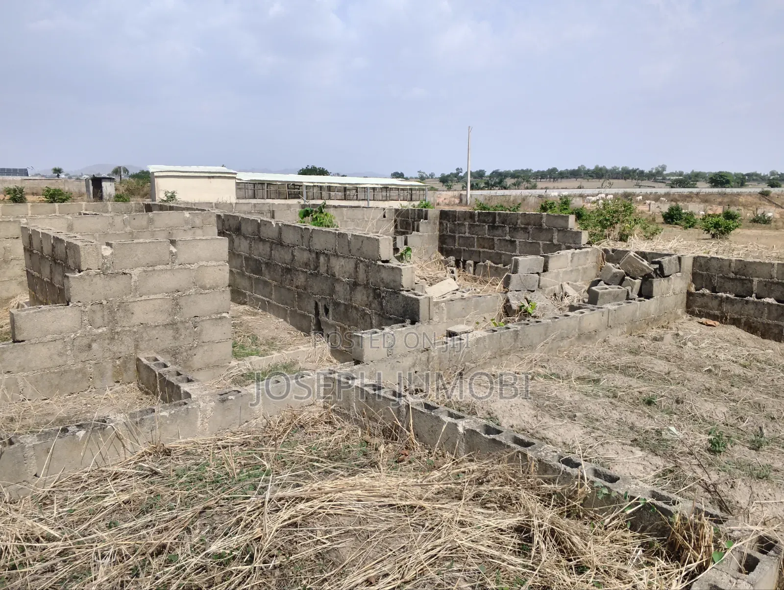 3 Bedroom Bungalow In Azhi-garam Layout, Kuduru For Sale in Kuduru