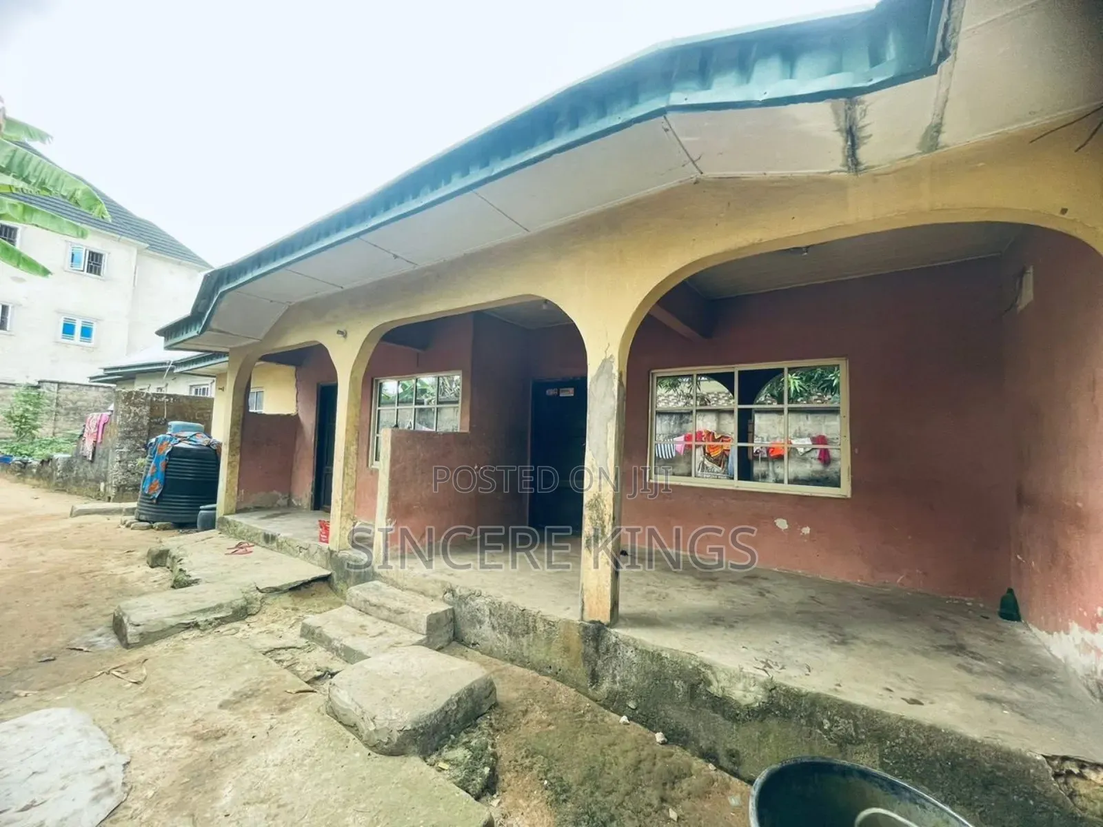 2bdrm Block of Flats in Abak Rd By Pepsi, Uyo for sale in Uyo