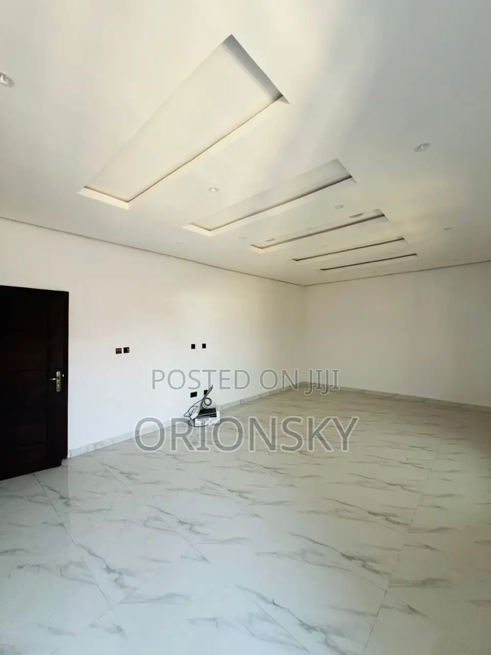 Furnished 5bdrm Duplex in Ikota for sale in Ikota