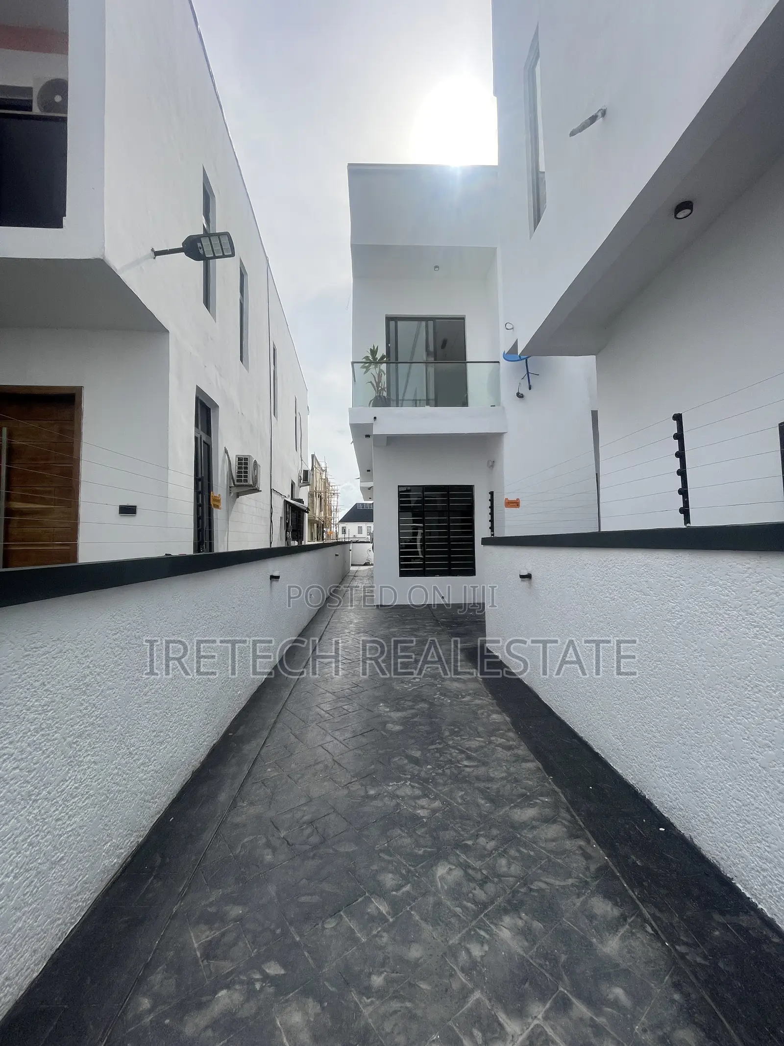4bdrm Duplex in Ikota Gra By Mega for sale in Ikota