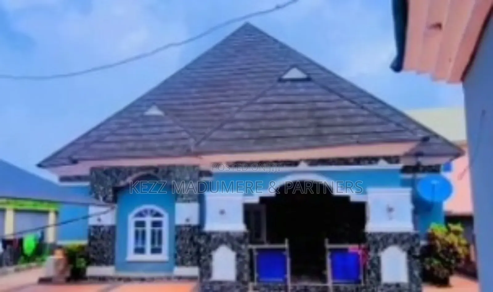 5bdrm Bungalow in Umuogida , Naze,  for sale in Owerri