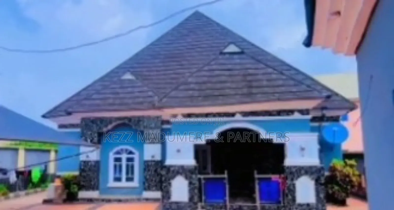 5bdrm Bungalow in Umuogida , Naze,  for sale in Owerri