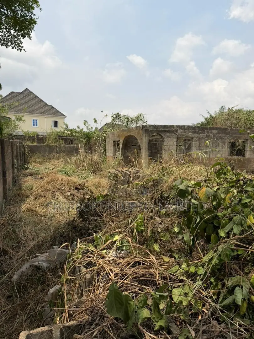 2 Plots of Fenced and Gated Land With 4 Bedroom Bungalow at Lintel in Akala Express