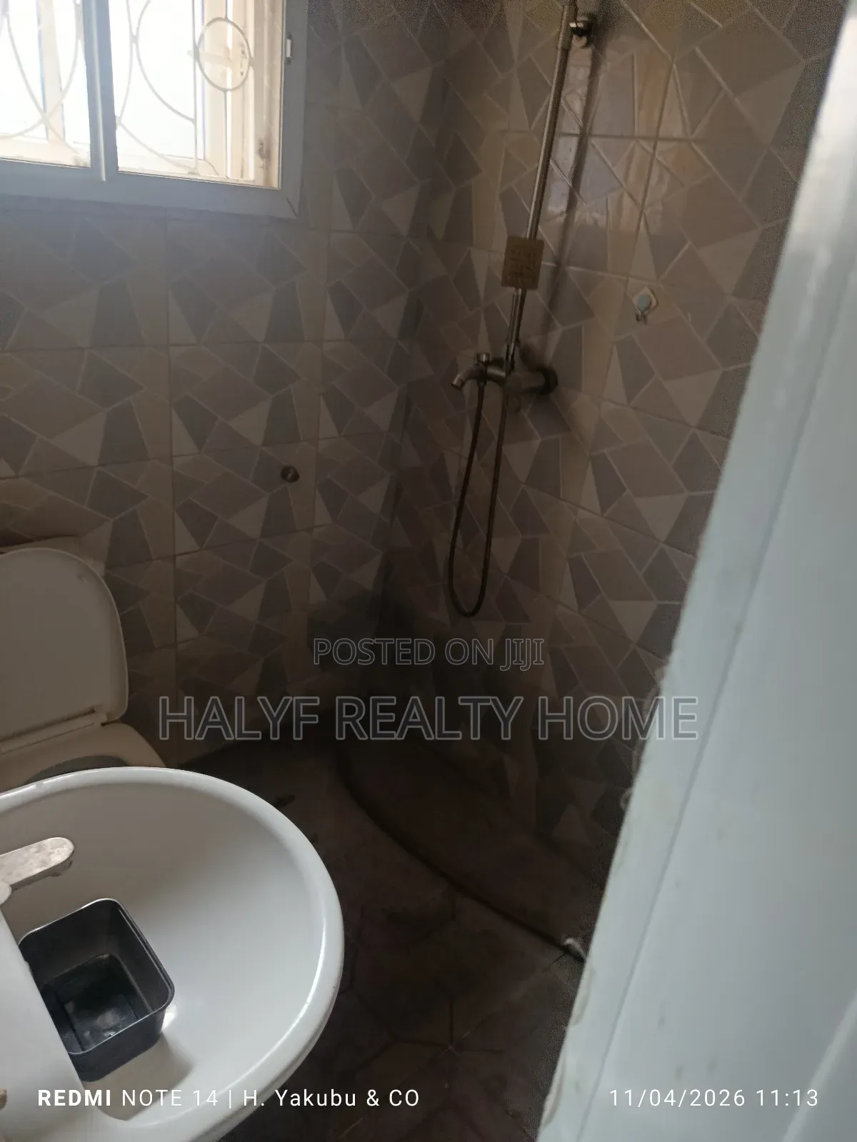 8bdrm Bungalow in Gwagwalada for sale in Gwagwalada