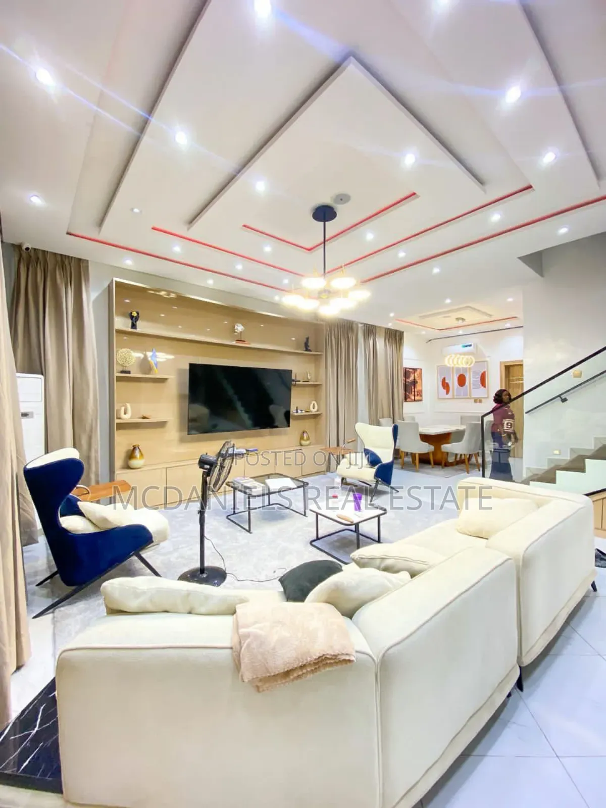 Furnished 5bdrm Duplex in Agungi for sale in Agungi
