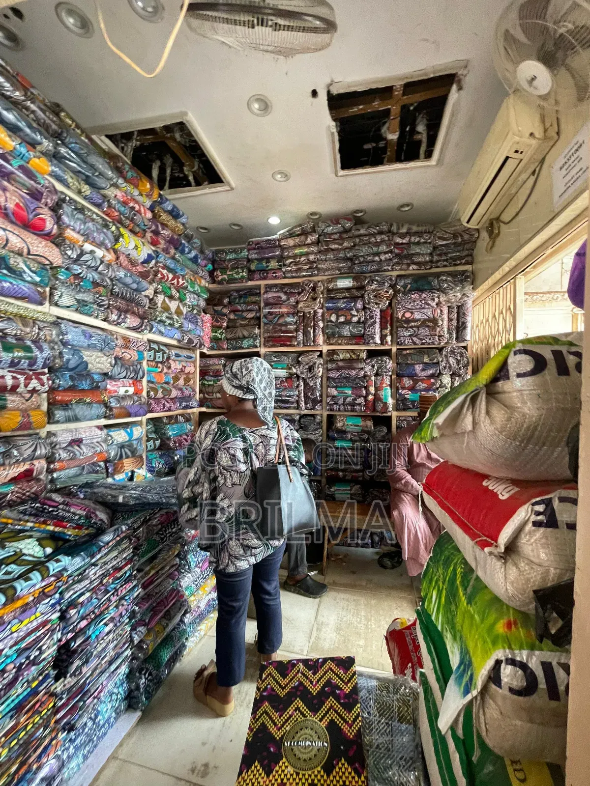 20 SQM Shop in Wuse Market for Sale in Wuse 2