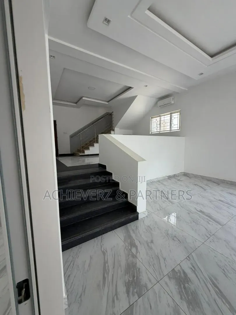 5bdrm Duplex in Maitama for rent in Maitama