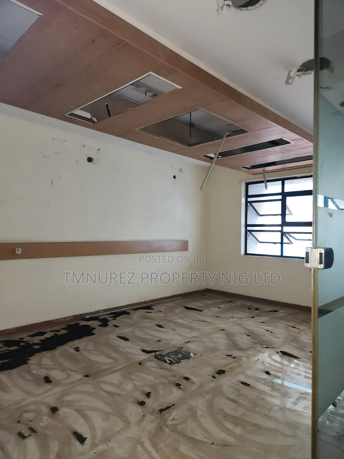 400 Square Meter Office Space for Rent in Adeola Hopewell
