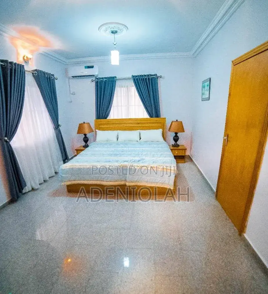 Furnished 3bdrm House in Lekki Phase 1 for rent in Lekki Phase 1